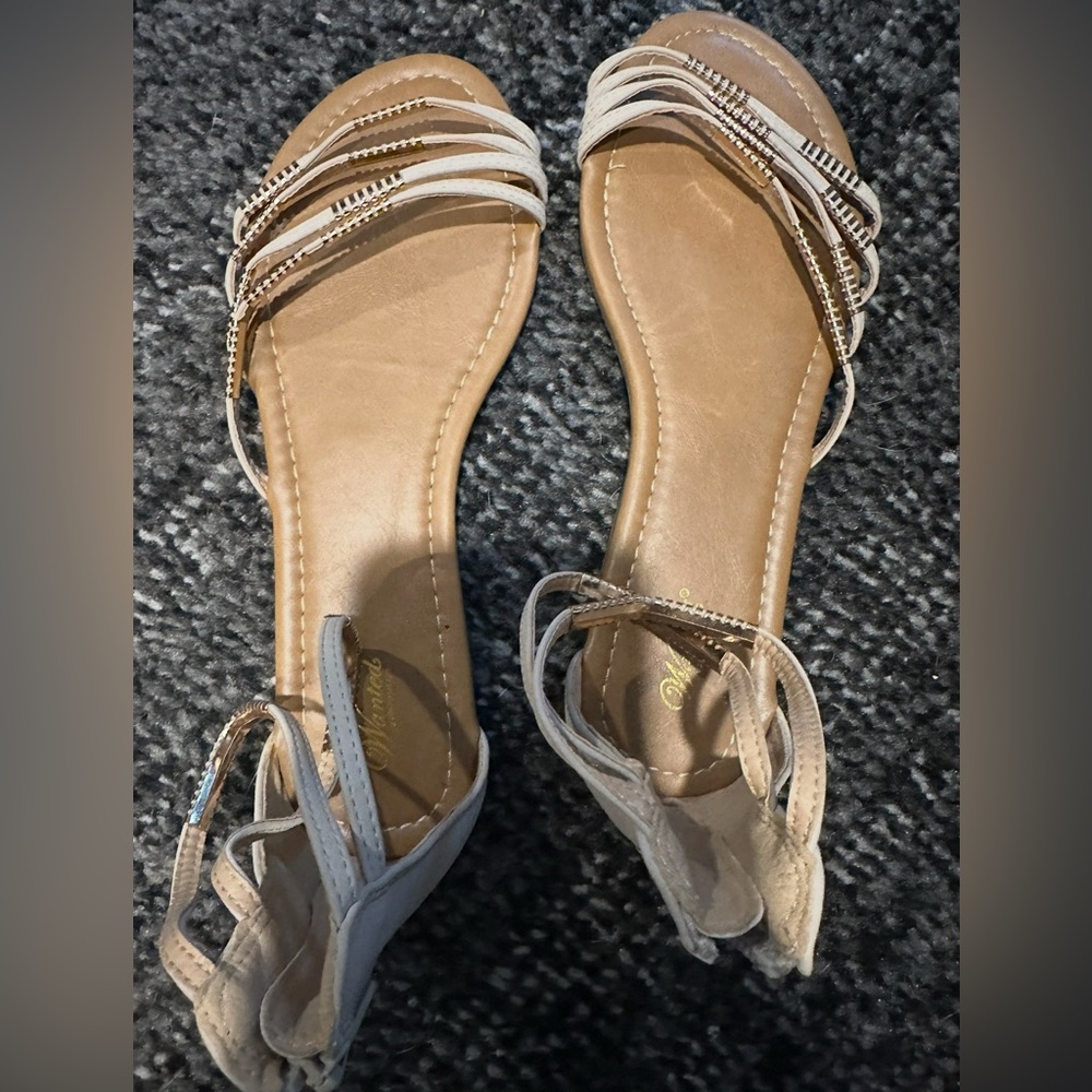 Wanted Women's Acapulco Flat Fashion Sandals, zipper back, size 7.5, Never worn